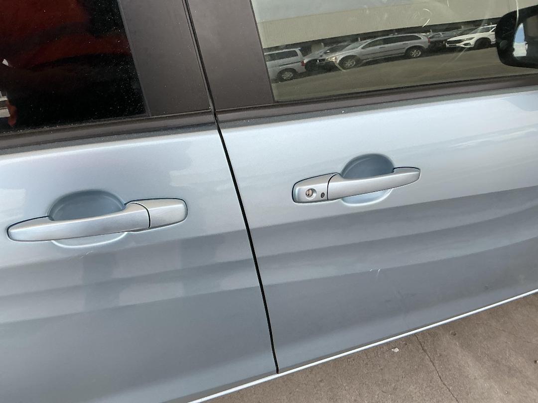 Photo '17' of Mazda Premacy