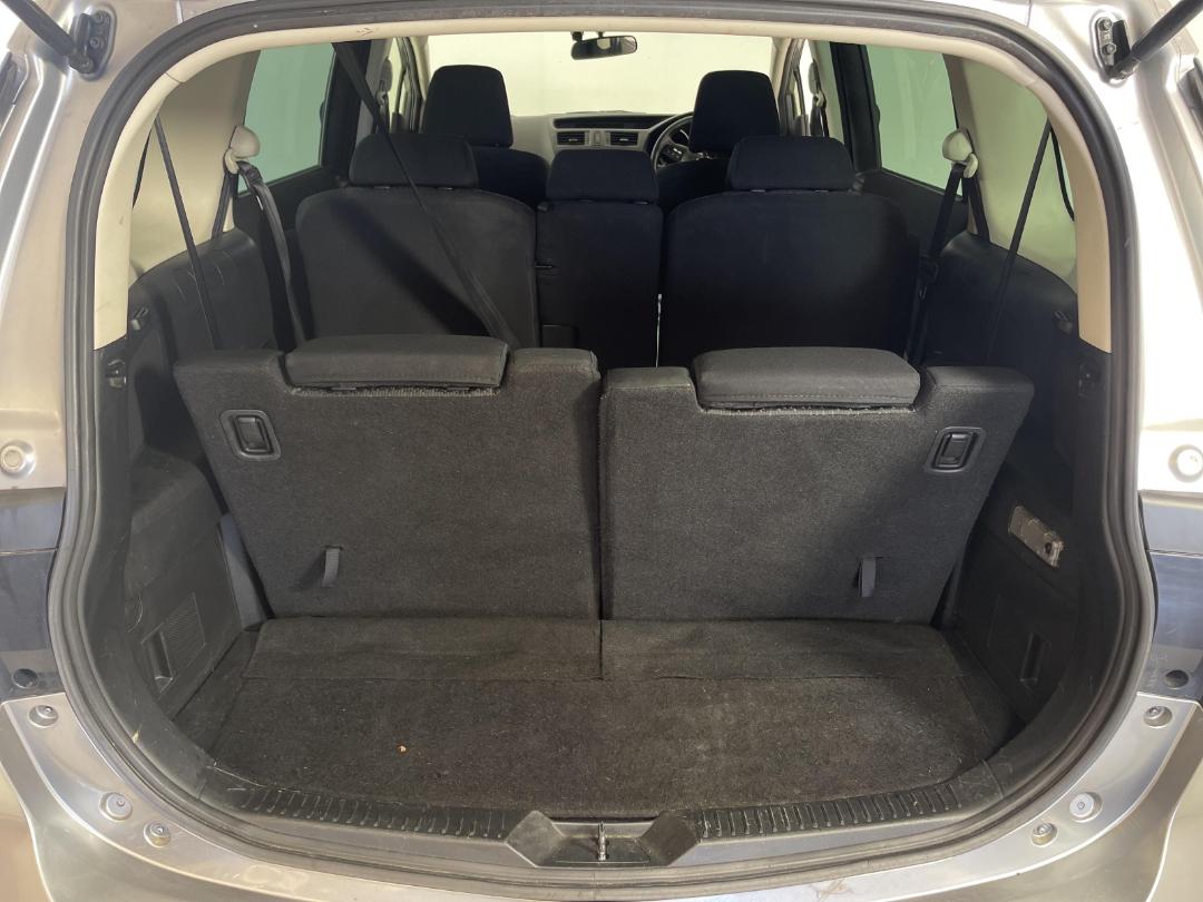 Photo '14' of Mazda Premacy