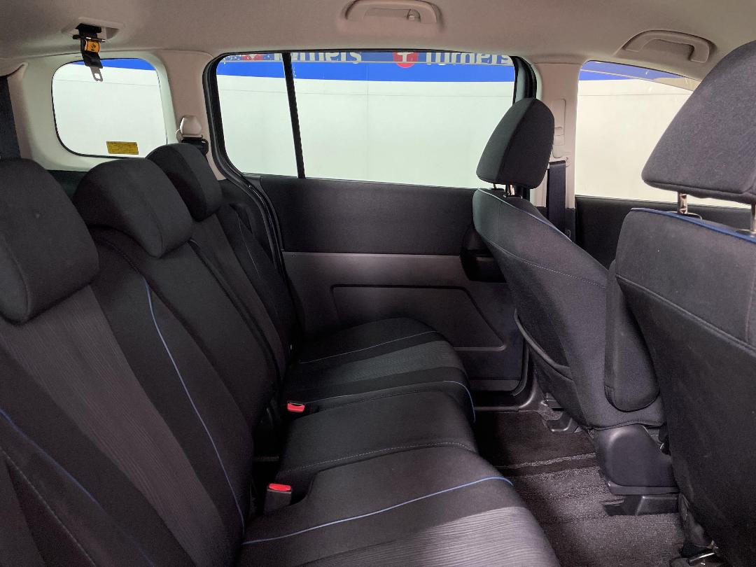 Photo '19' of Mazda Premacy Photo '19' of Mazda Premacy