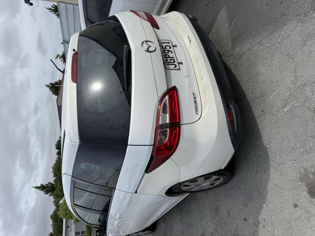 Photo '3' of Mazda Premacy Photo '3' of Mazda Premacy