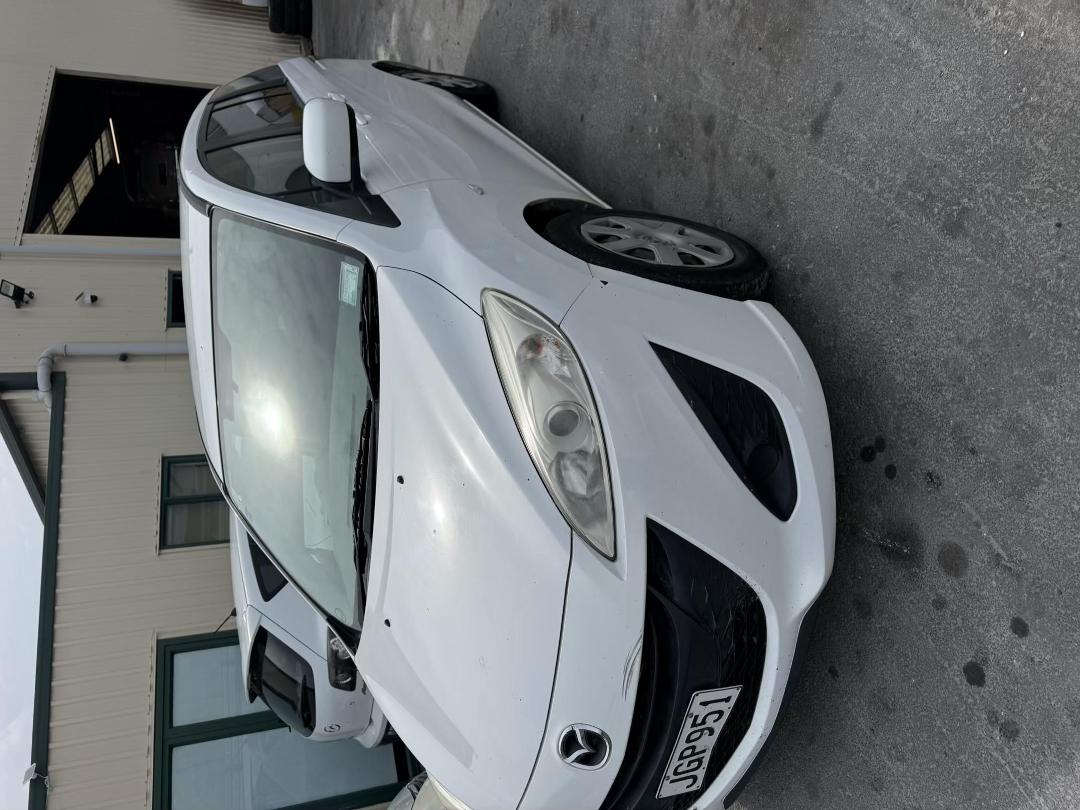 Photo '4' of Mazda Premacy Photo '4' of Mazda Premacy