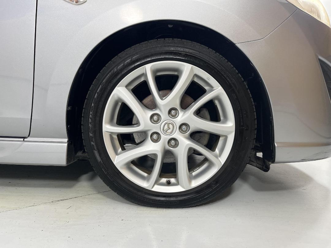 Photo '9' of Mazda Premacy