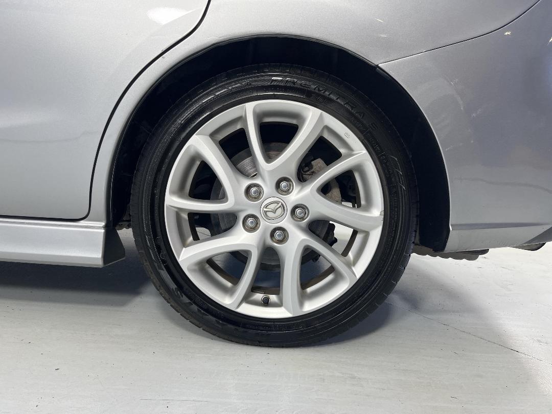 Photo '11' of Mazda Premacy