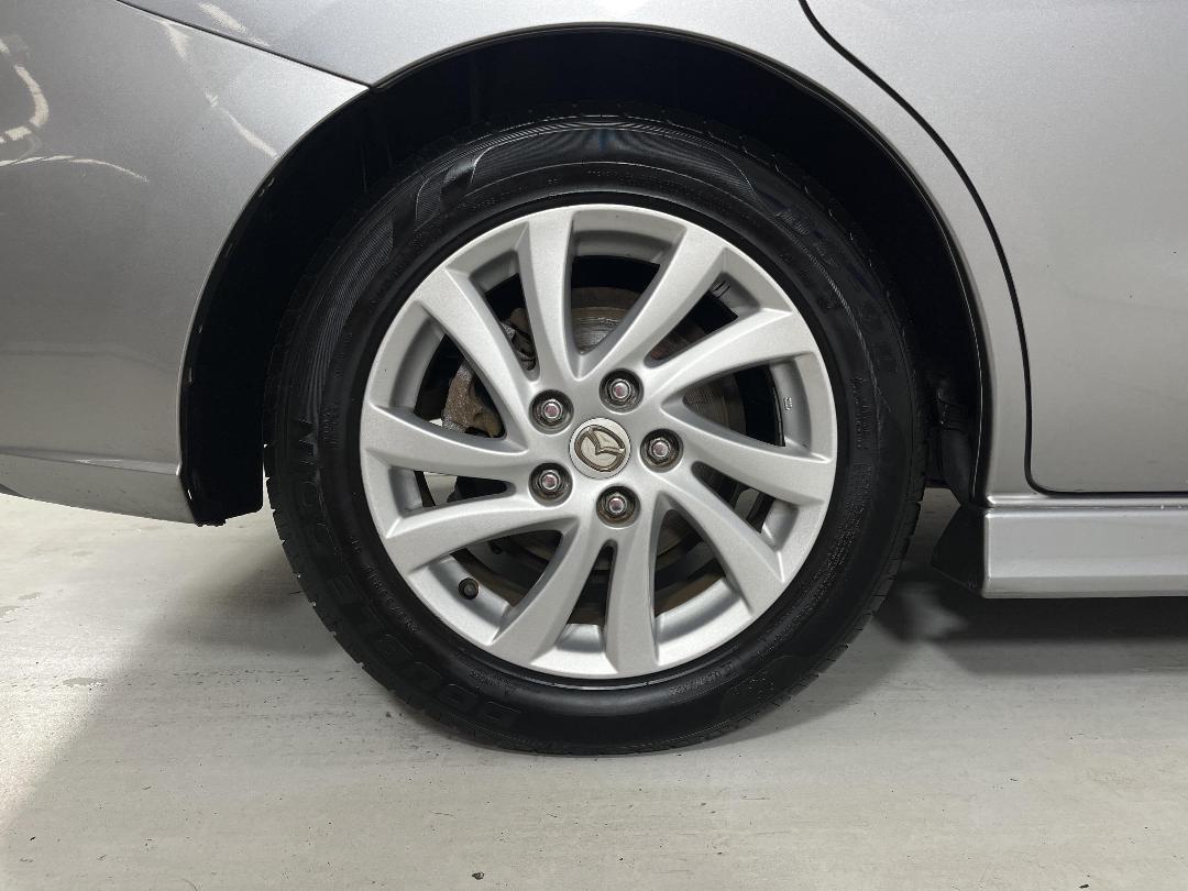 Photo '12' of Mazda Premacy