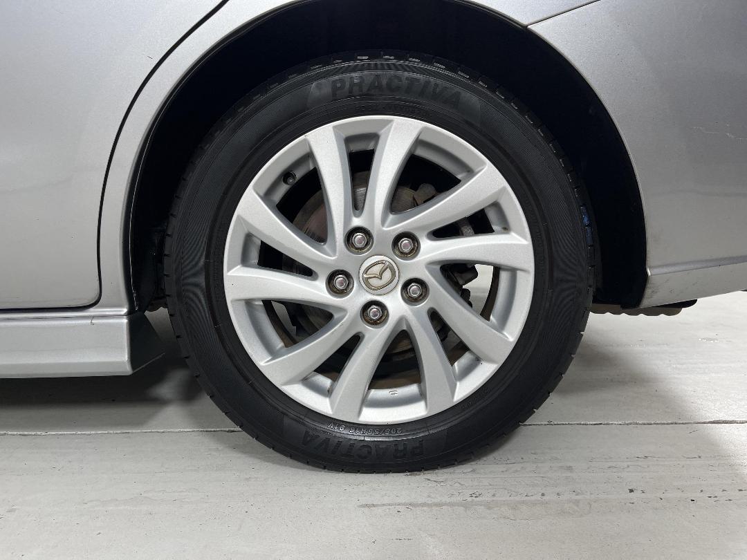 Photo '11' of Mazda Premacy