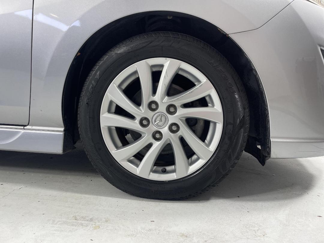 Photo '9' of Mazda Premacy Photo '9' of Mazda Premacy