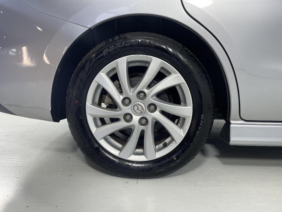 Photo '12' of Mazda Premacy Photo '12' of Mazda Premacy