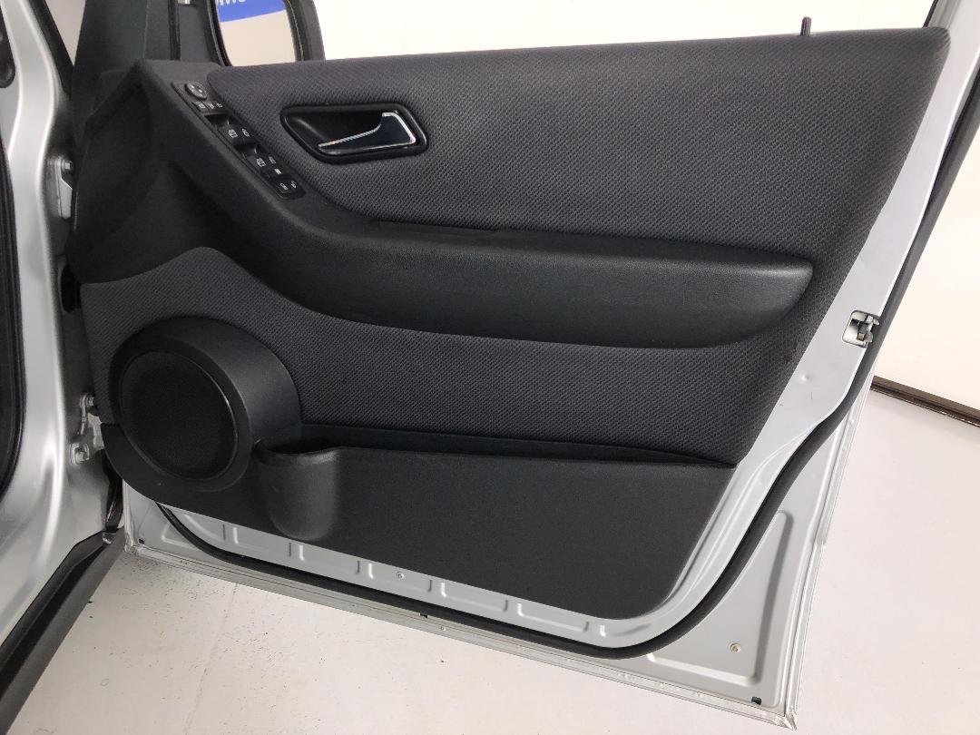 Photo '15' of Mercedes-Benz A180 Photo '15' of Mercedes-Benz A180