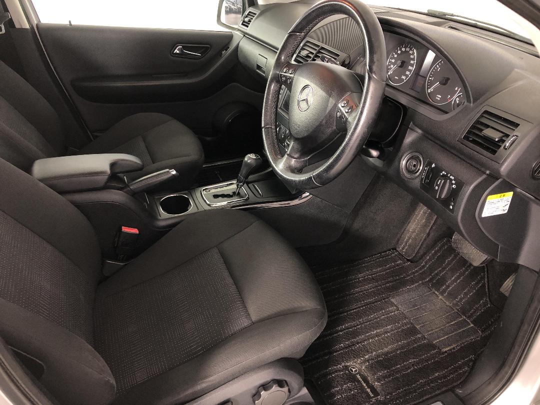 Photo '16' of Mercedes-Benz A180 Photo '16' of Mercedes-Benz A180