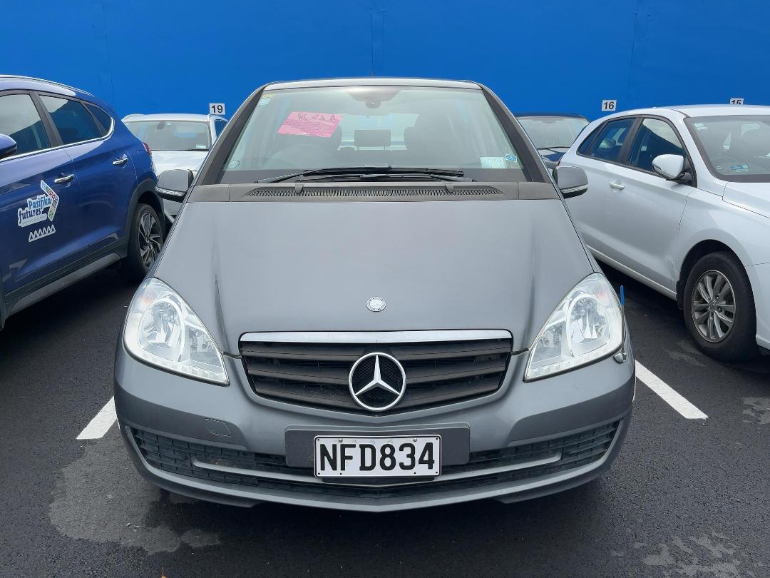 Photo '2' of Mercedes-Benz A180