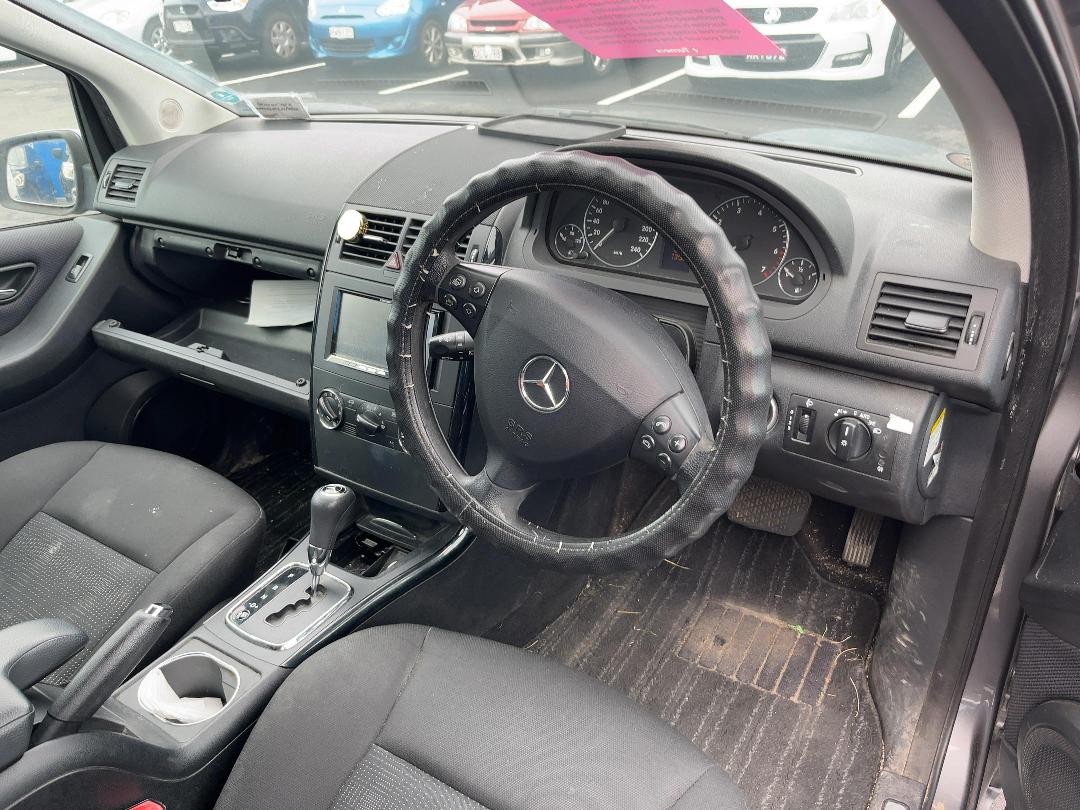 Photo '6' of Mercedes-Benz A180