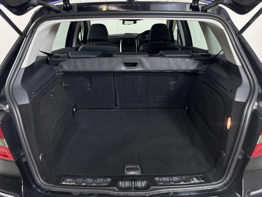 Photo '14' of Mercedes-Benz B180