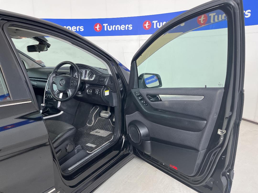 Photo '15' of Mercedes-Benz B180