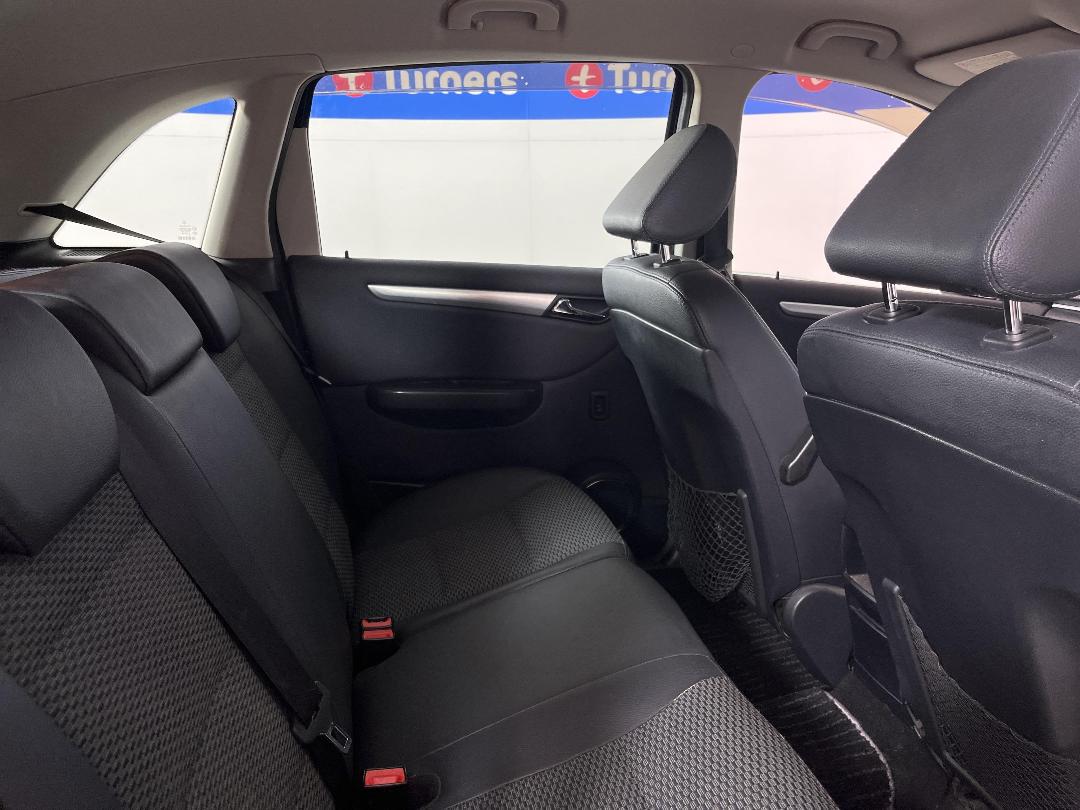 Photo '20' of Mercedes-Benz B180