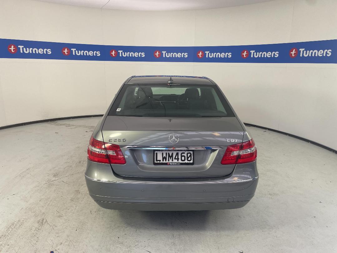 Photo '6' of Mercedes-Benz E-Class Photo '6' of Mercedes-Benz E-Class