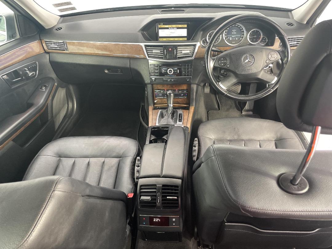 Photo '18' of Mercedes-Benz E-Class Photo '18' of Mercedes-Benz E-Class