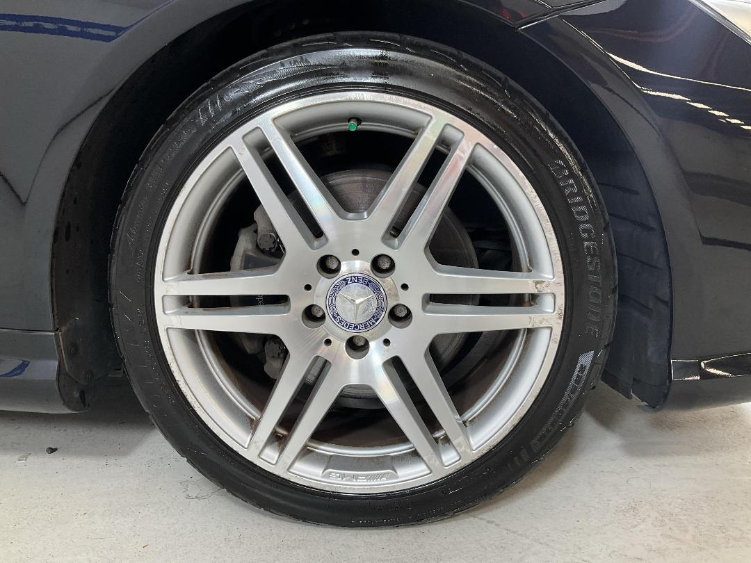 Photo '9' of Mercedes-Benz E250 Photo '9' of Mercedes-Benz E250