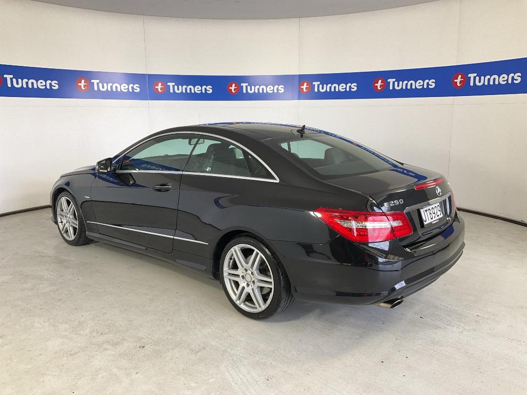 Photo '5' of Mercedes-Benz E250 Photo '5' of Mercedes-Benz E250