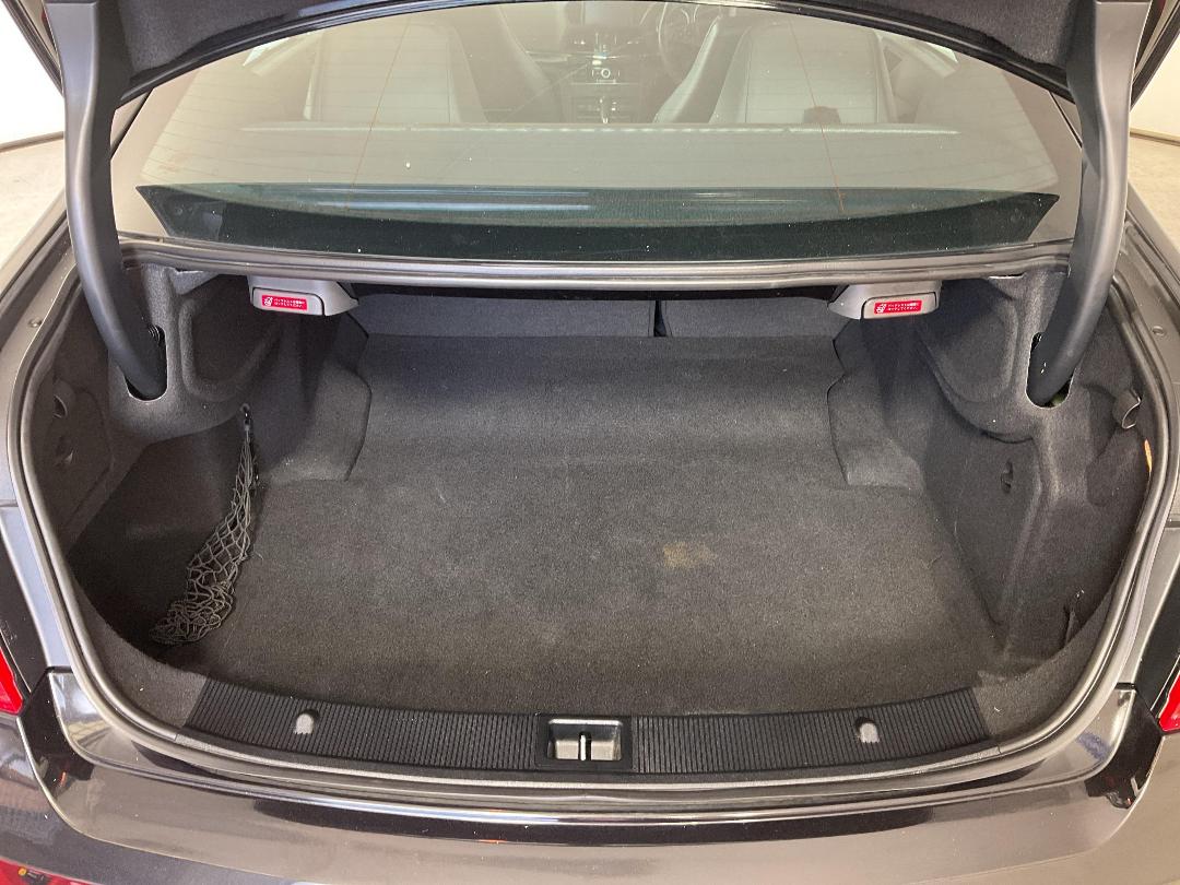 Photo '14' of Mercedes-Benz E250 Photo '14' of Mercedes-Benz E250