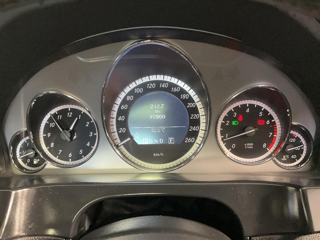 Photo '20' of Mercedes-Benz E250 Photo '20' of Mercedes-Benz E250