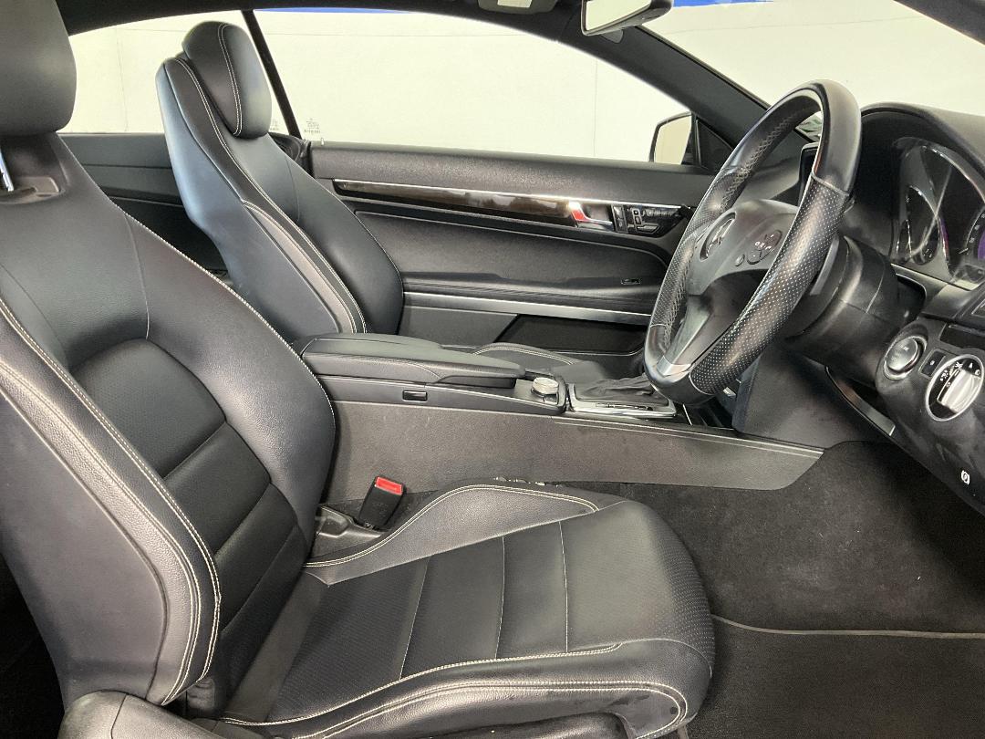 Photo '16' of Mercedes-Benz E250 Photo '16' of Mercedes-Benz E250