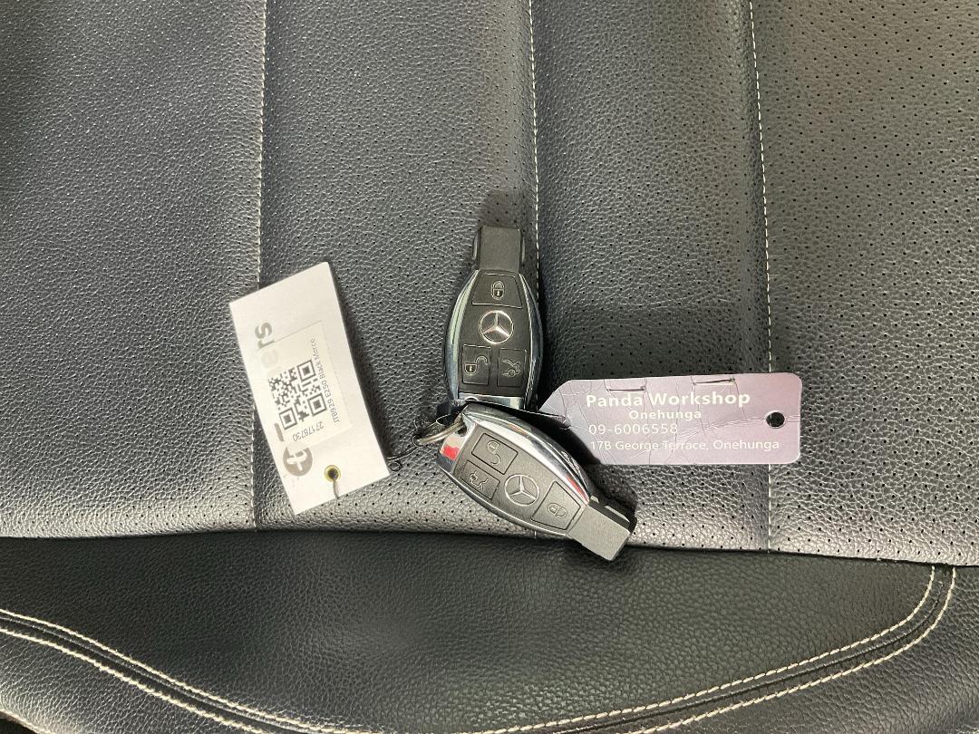 Photo '21' of Mercedes-Benz E250 Photo '21' of Mercedes-Benz E250