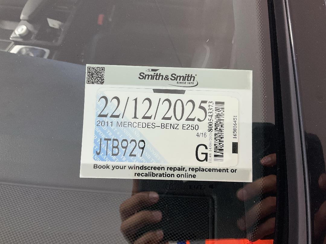 Photo '24' of Mercedes-Benz E250 Photo '24' of Mercedes-Benz E250