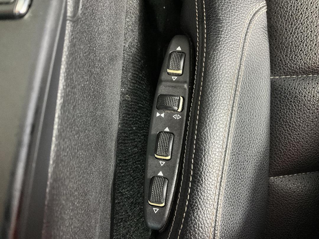 Photo '25' of Mercedes-Benz E250 Photo '25' of Mercedes-Benz E250