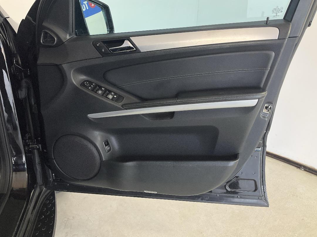 Photo '15' of Mercedes-Benz M-Class