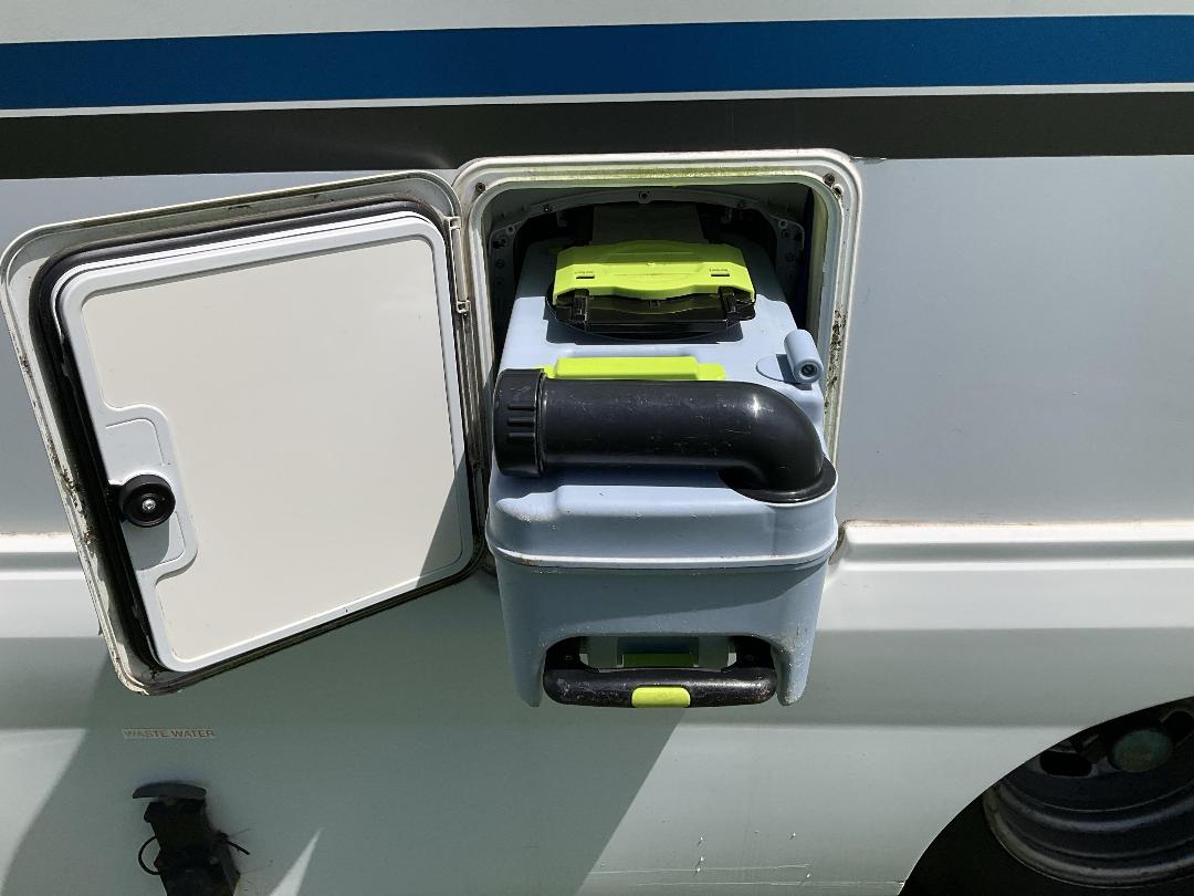 Photo '40' of Mercedes-Benz Sprinter C/C 511 CDI 4325 L Motorhome