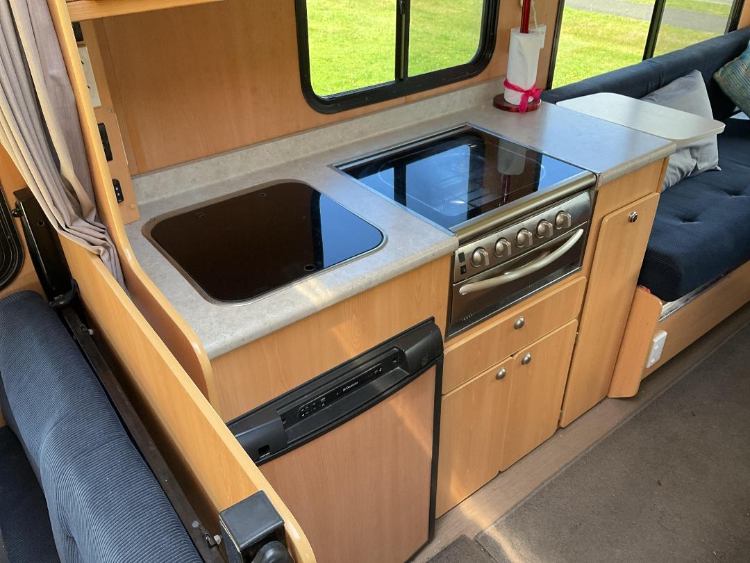 Photo '26' of Mercedes-Benz Sprinter C/C 511 CDI 4325 L Motorhome