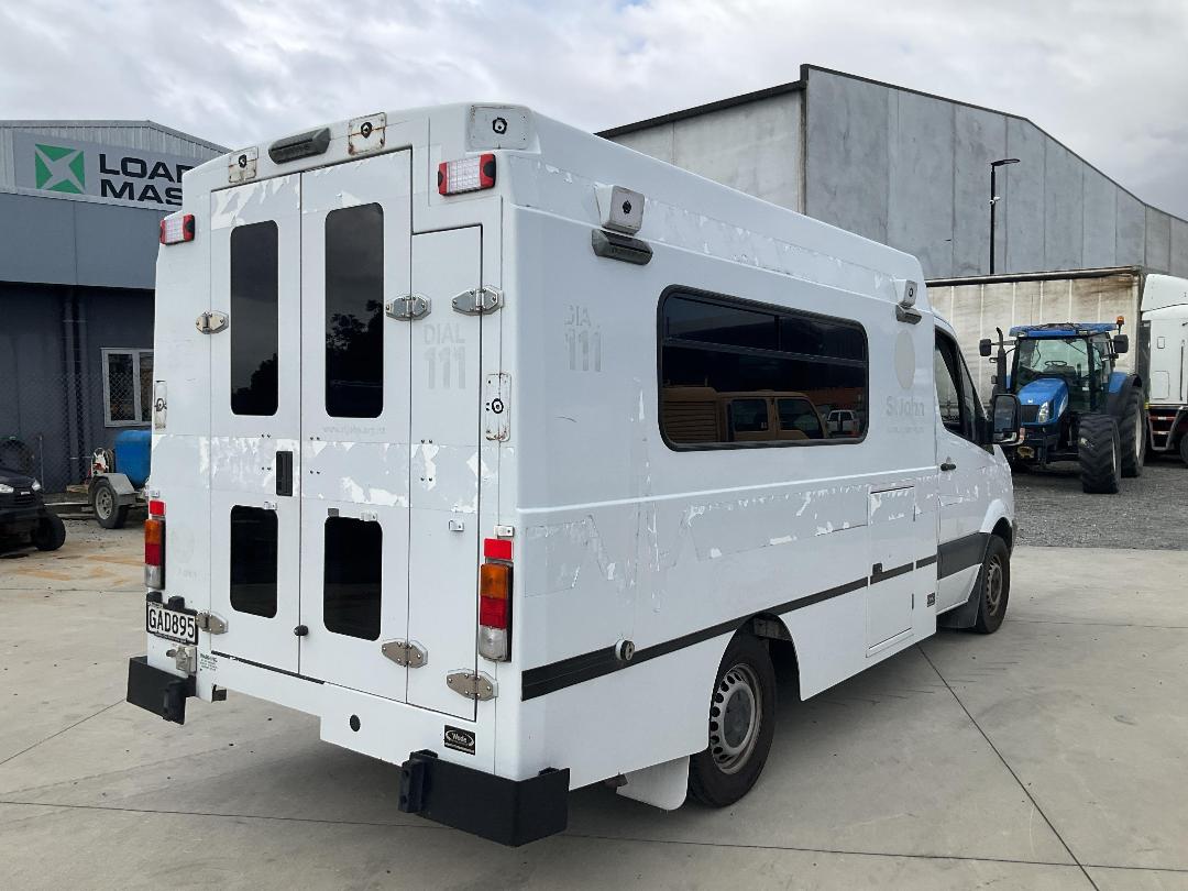 Photo '5' of Mercedes Benz Sprinter Van