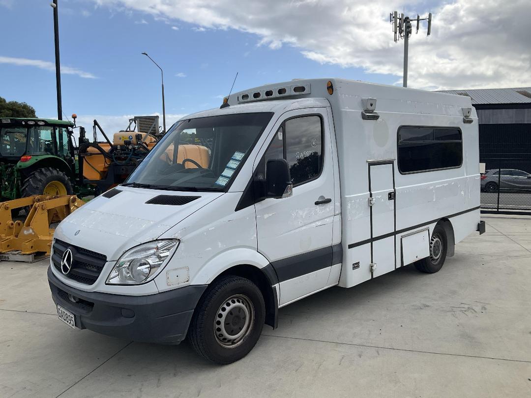 Photo '3' of Mercedes Benz Sprinter Van
