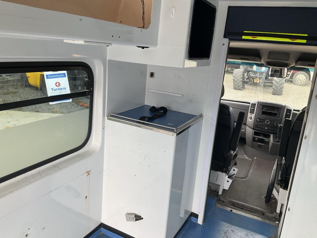 Photo '17' of Mercedes Benz Sprinter Van