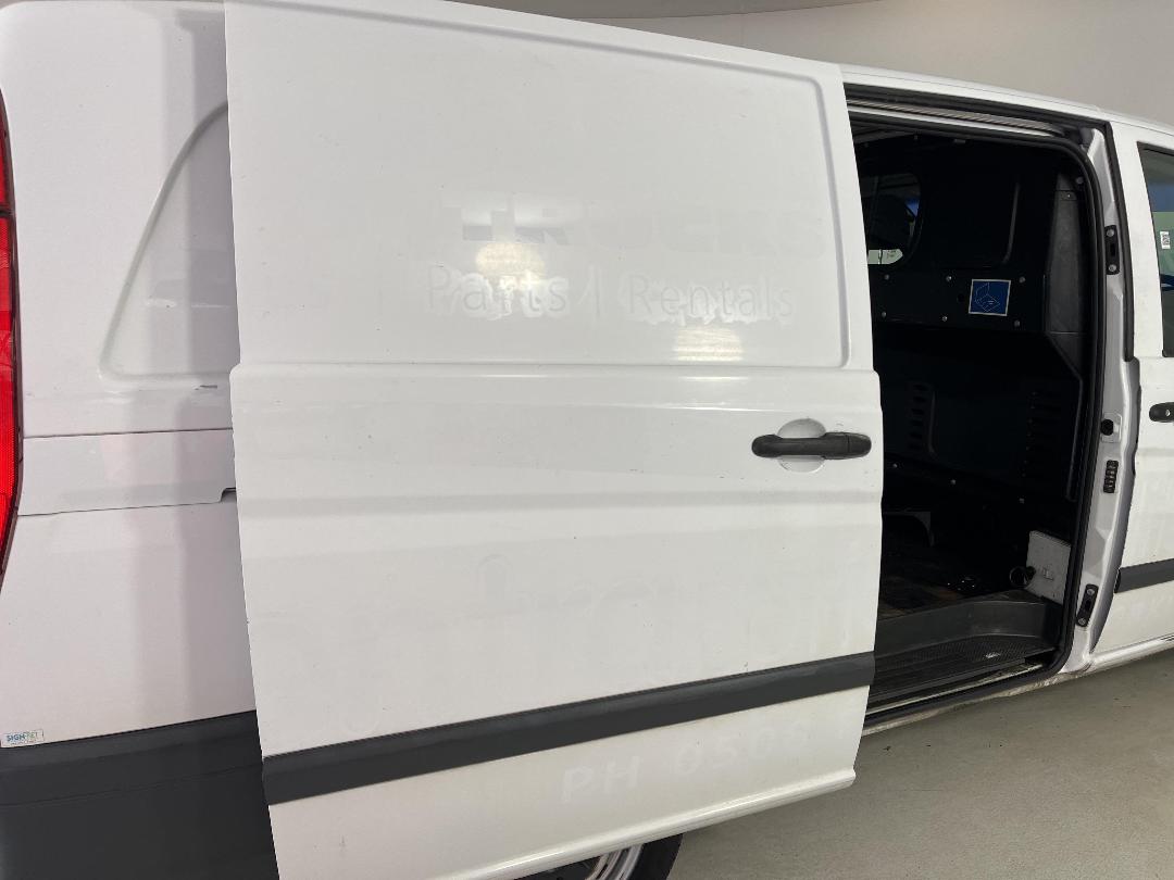 Photo '19' of Mercedes-Benz Vito Photo '19' of Mercedes-Benz Vito