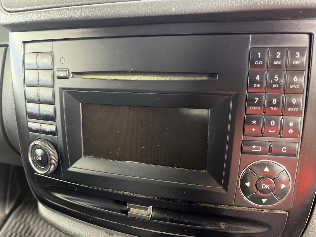 Photo '24' of Mercedes-Benz Vito Photo '24' of Mercedes-Benz Vito