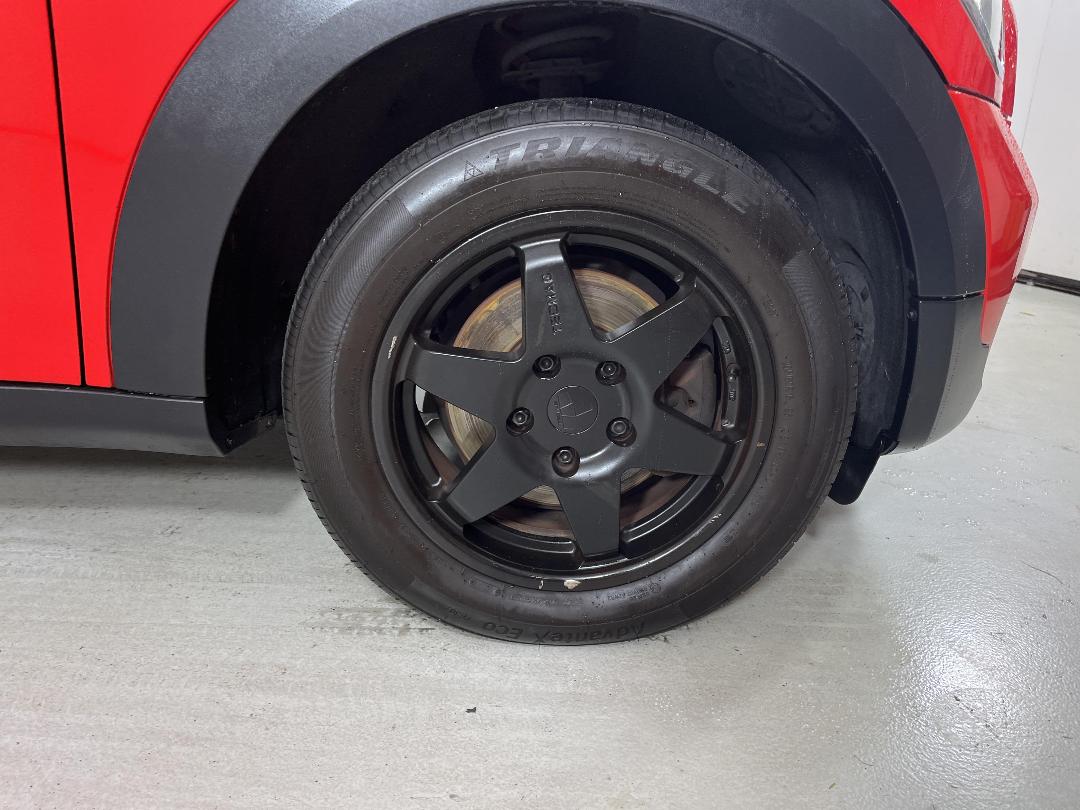 Photo '9' of Mini Mini ONE