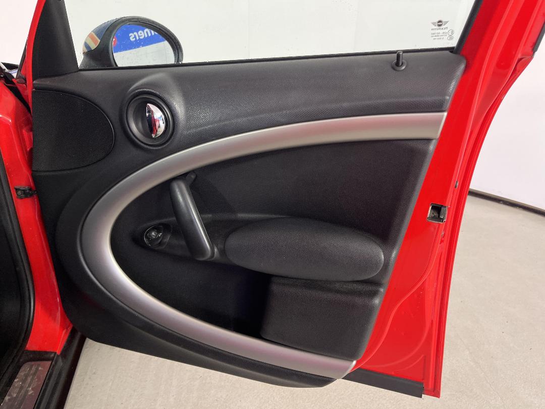 Photo '15' of Mini Mini ONE