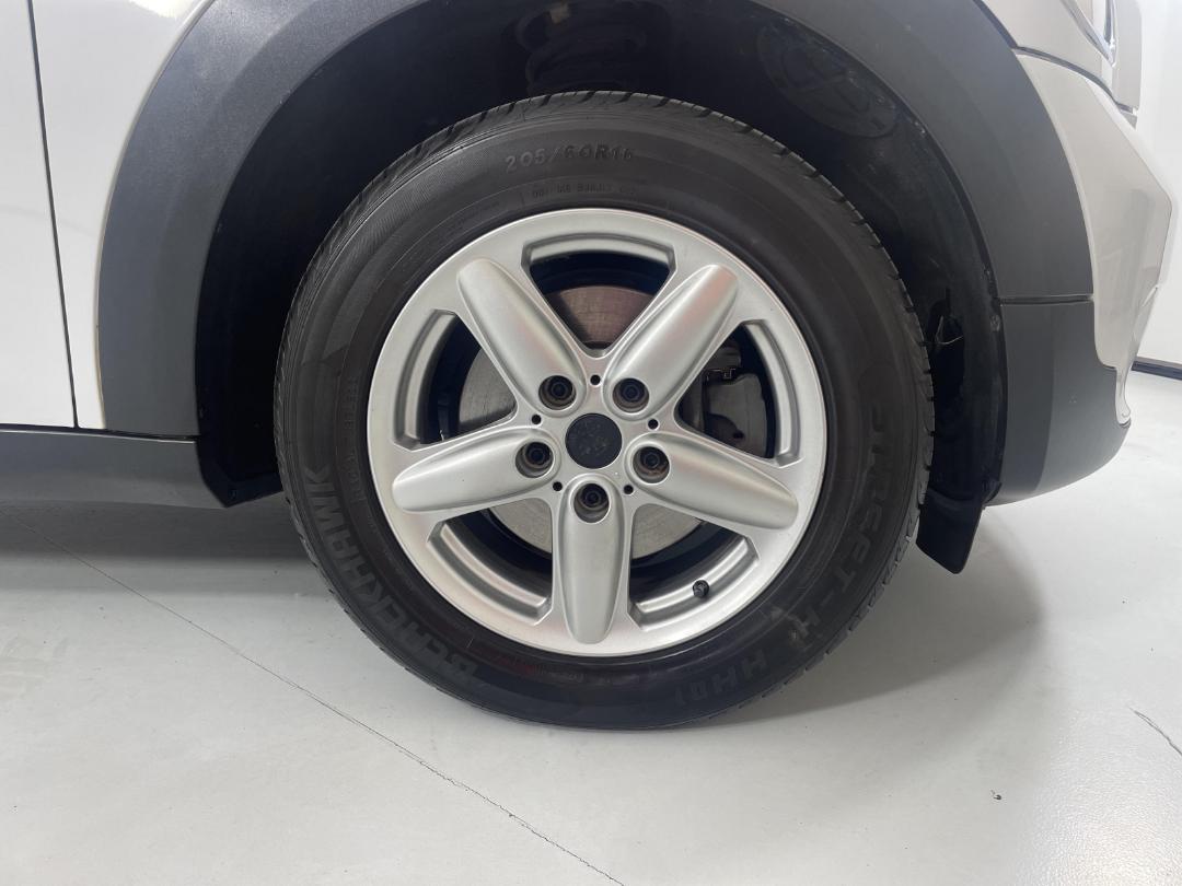 Photo '9' of Mini ONE