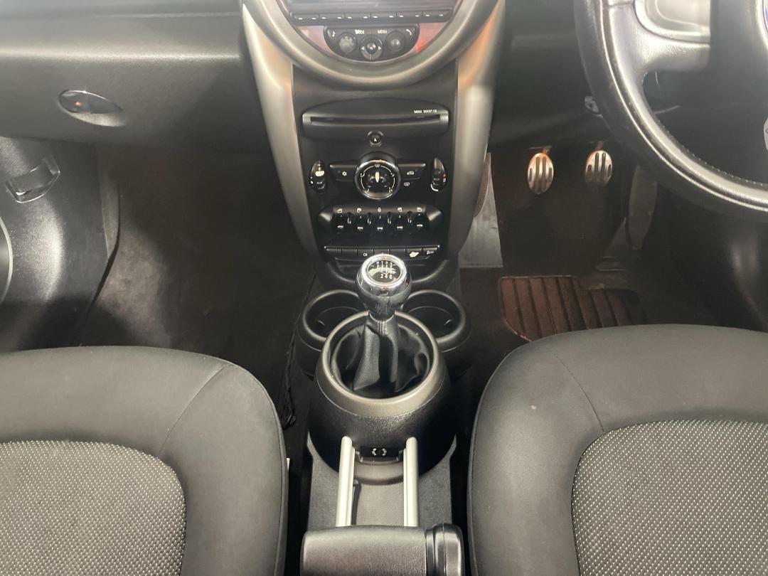 Photo '18' of Mini ONE