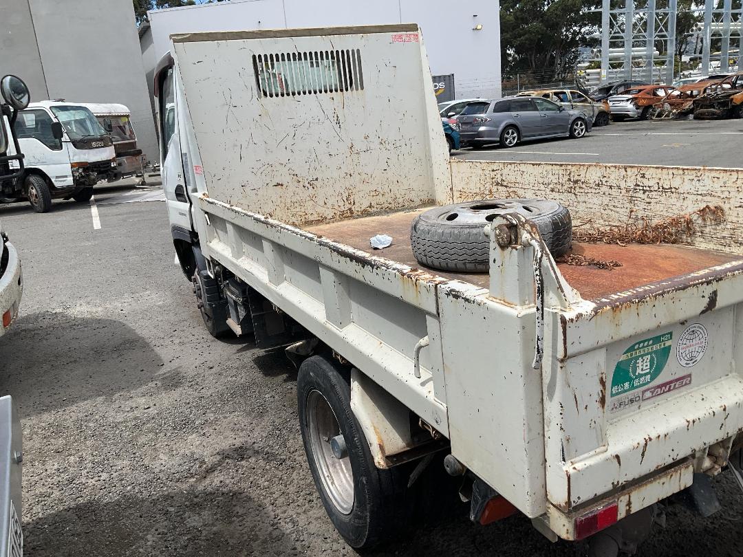 Photo '5' of Mitsubishi Canter Tipper Photo '5' of Mitsubishi Canter Tipper