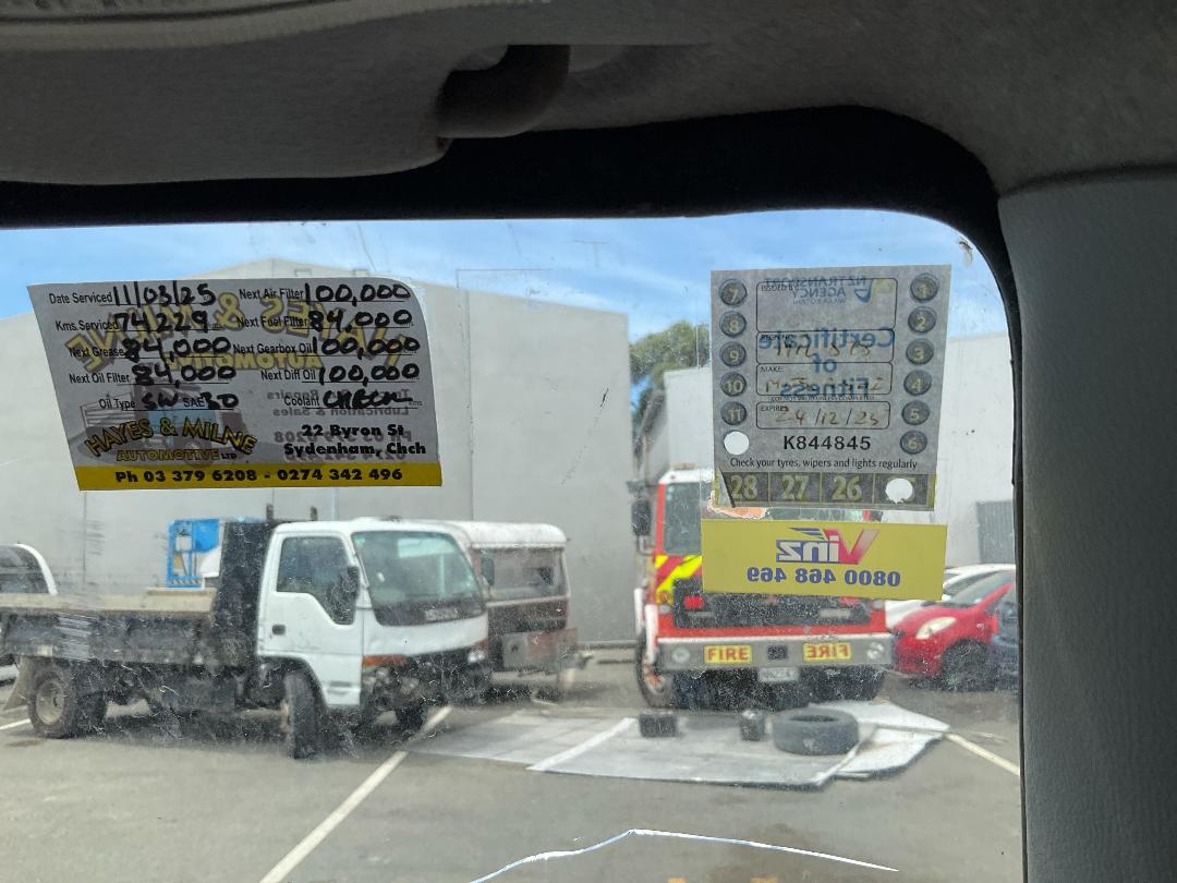 Photo '24' of Mitsubishi Canter Tipper Photo '24' of Mitsubishi Canter Tipper