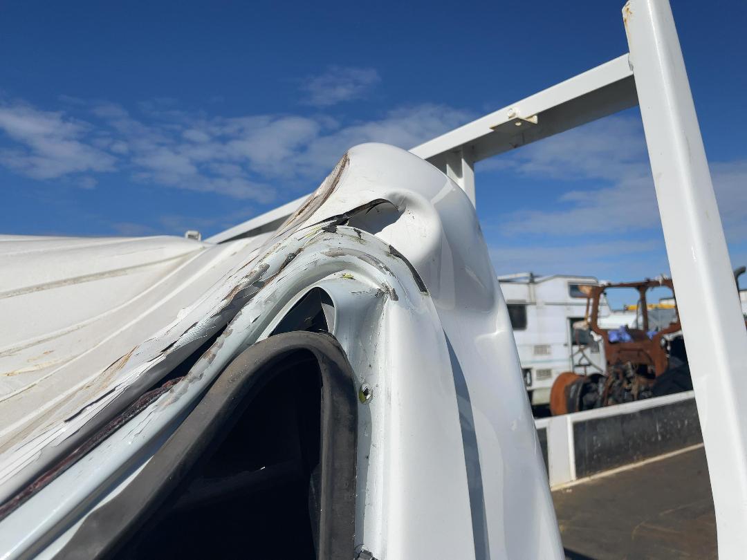 Photo '21' of Mitsubishi Canter Flat Deck