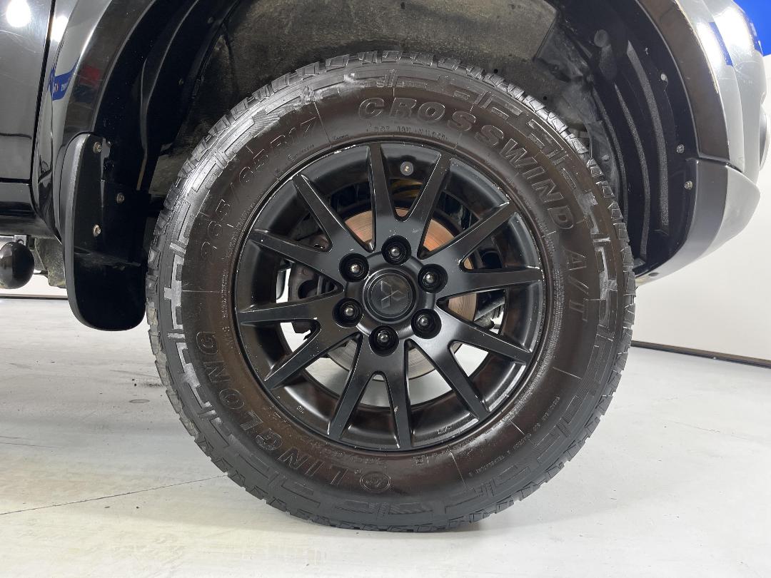 Photo '9' of Mitsubishi Challenger