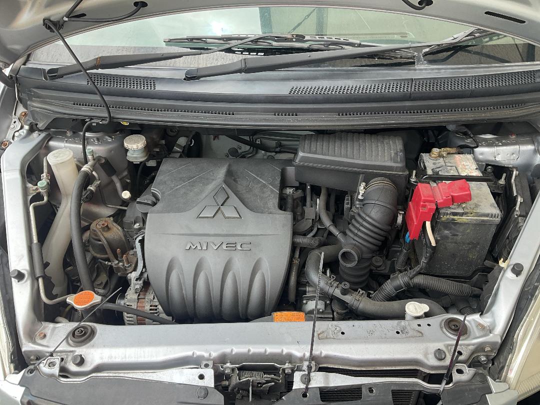 Photo '11' of Mitsubishi Colt LS