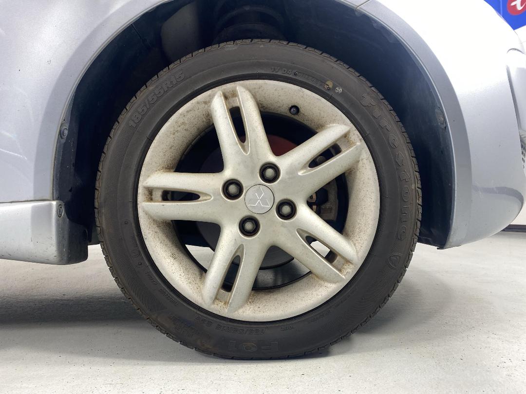 Photo '9' of Mitsubishi Colt