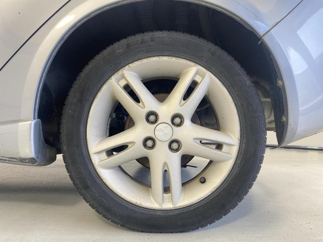 Photo '11' of Mitsubishi Colt