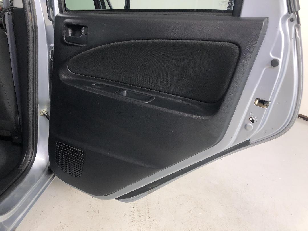 Photo '19' of Mitsubishi Colt Photo '19' of Mitsubishi Colt