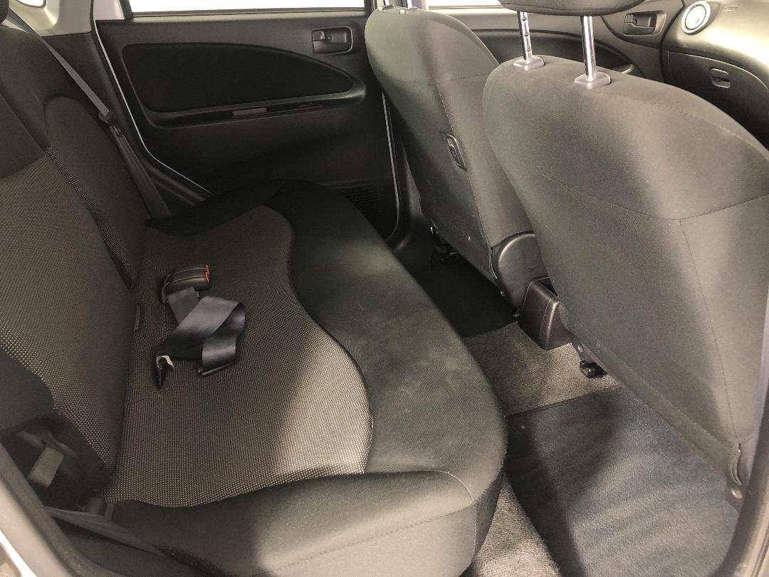 Photo '20' of Mitsubishi Colt Photo '20' of Mitsubishi Colt