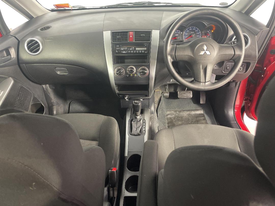 Photo '17' of Mitsubishi Colt Plus Photo '17' of Mitsubishi Colt Plus